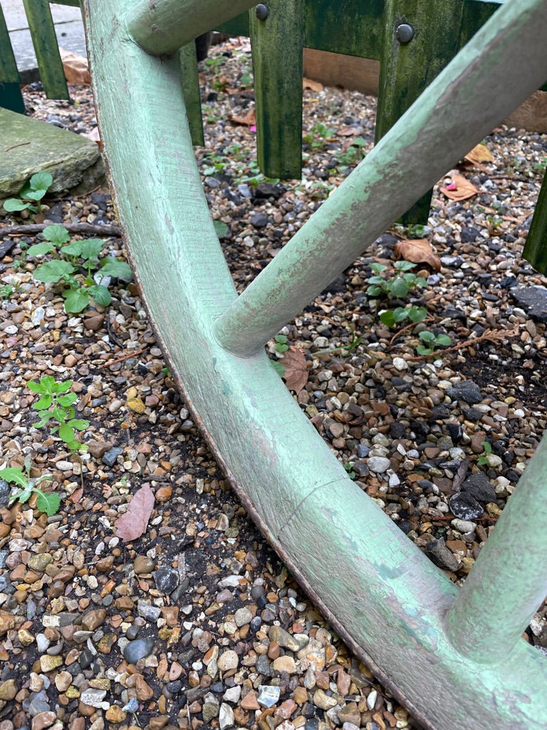 Green Painted Antique Weathered Wooden Cart Wheel Garden DecorVintage FrogFurniture