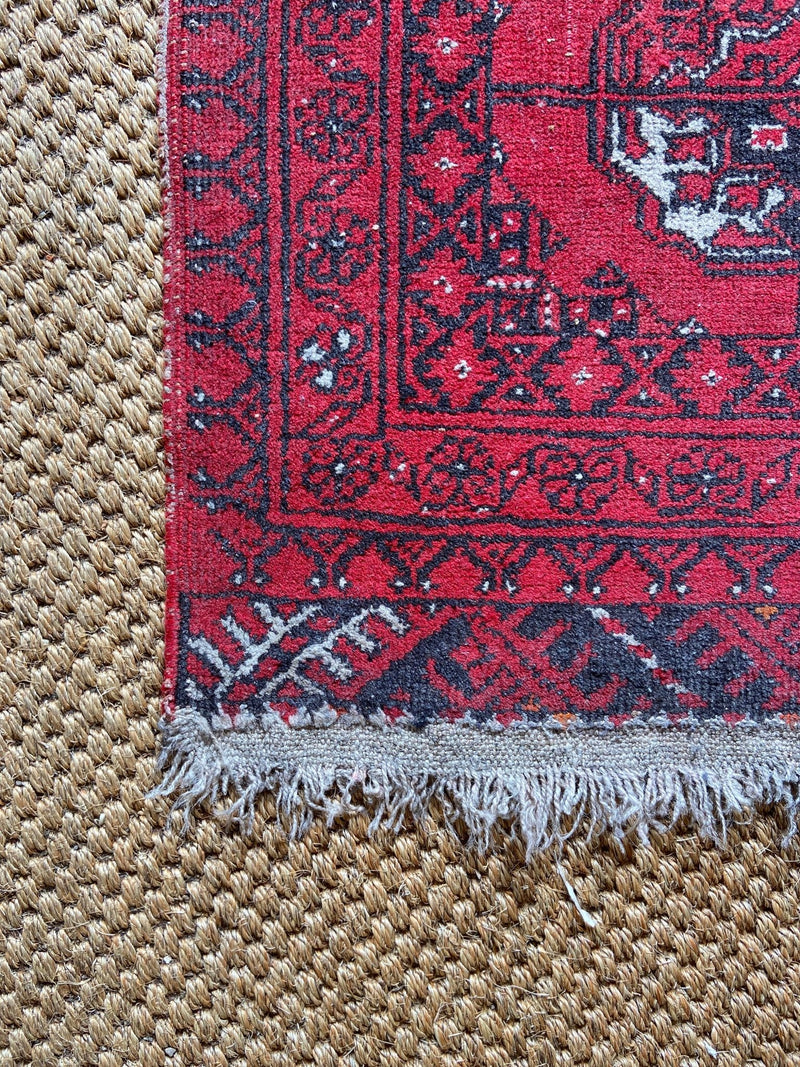 Small Vintage Persian Style Hand Knotted RugVintage Frog